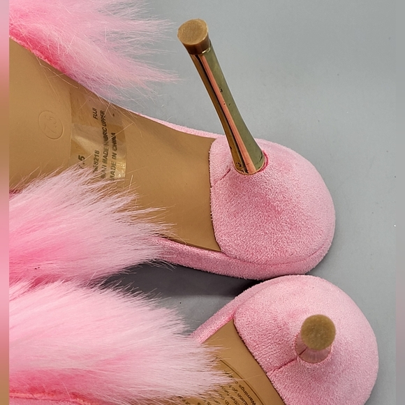 Cape Robbin Fuji Pink Fur High Heels - Picture 8 of 12